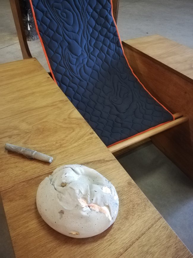 Silice & Capitons — Proto longue chaise d’écoute