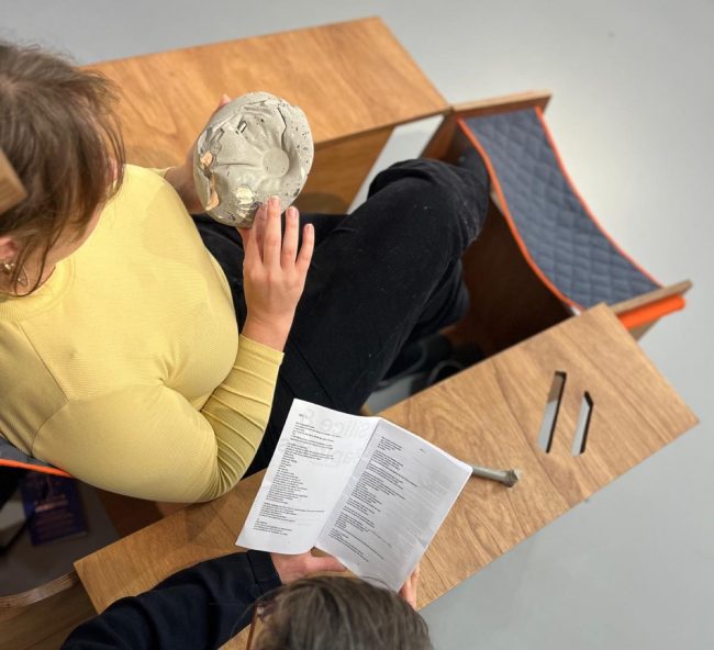 Silice & Capitons — Proto longue chaise d’écoute